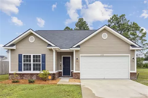 1359 Poplar Cir, Hinesville, GA 31313