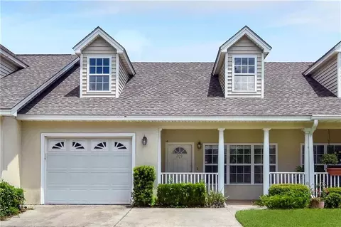209 Peppertree Crossing Ave, Brunswick, GA 31525