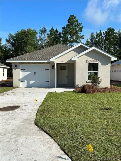 204 Crown Cir, Brunswick, GA 31525
