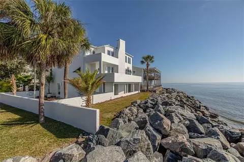 100 Twelfth St, Saint Simons Island, GA 31522