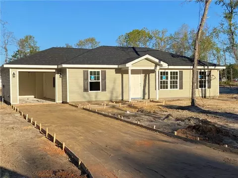 53 Cruz Rd, Jesup, GA 31545