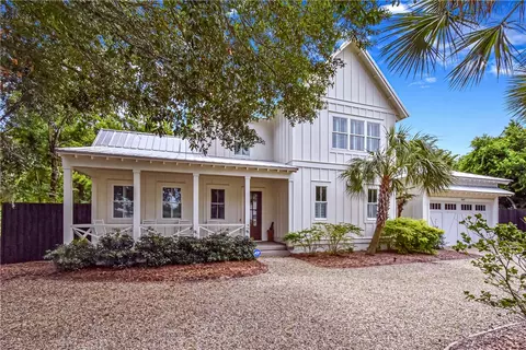 507 Baisden Ln, Saint Simons Island, GA 31522