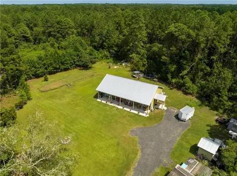 31 Hippard Clinch Ln, Brunswick, GA 31523