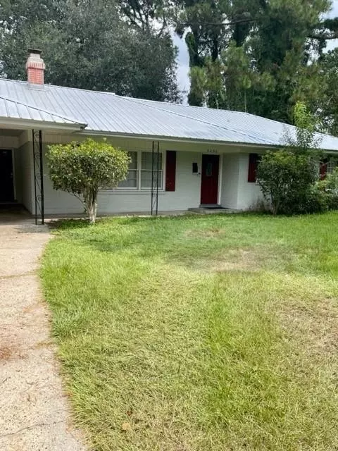 3232 Dogwood Ave, Brunswick, GA 31520