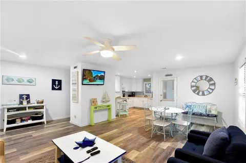 307 E Island Square Dr #307, Saint Simons Island, GA 31522