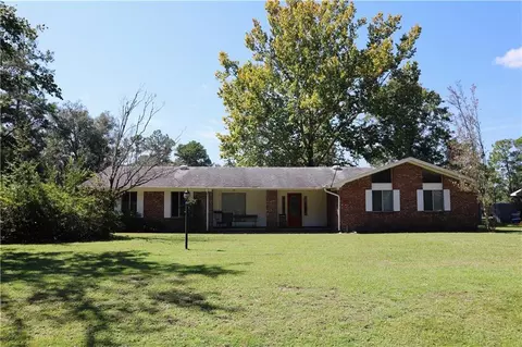 232 Wiregrass Rd, Folkston, GA 31537