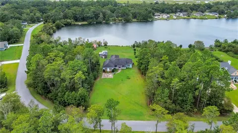 57 Hillery Lake Dr, Brunswick, GA 31523