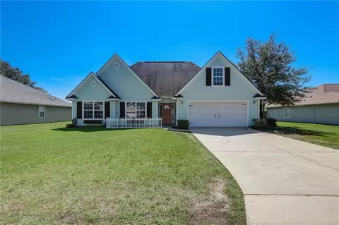 606 Wild Grape Dr, Saint Marys, GA 31558