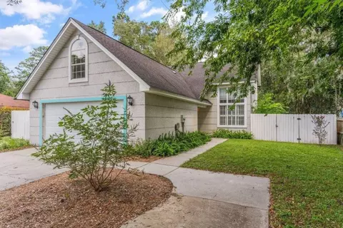 110 Holly St, Saint Simons Island, GA 31522