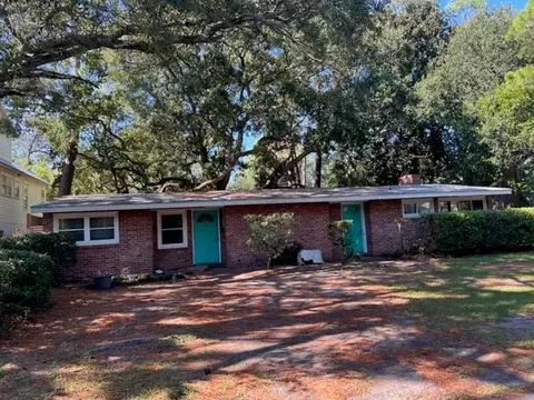4327 Thirteenth St, Saint Simons Island, GA 31522