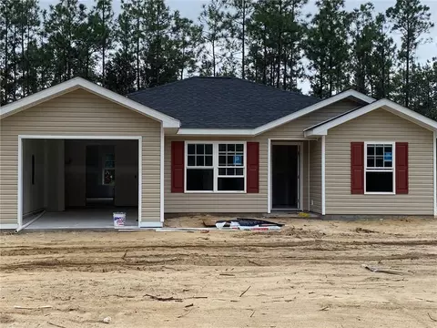 35 Cruz Rd, Jesup, GA 31545
