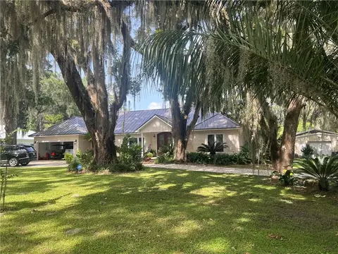 1079 Cedar St, Townsend, GA 31331
