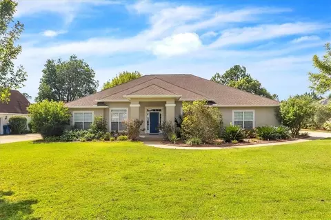 125 Edgewater Dr, Brunswick, GA 31525