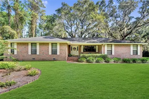 121 Sutherland Dr, Brunswick, GA 31525