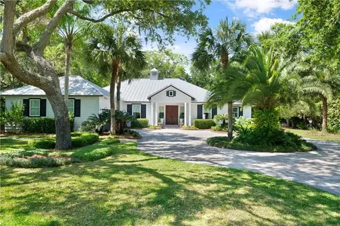 139 Shore Rush Dr, Saint Simons Island, GA 31522