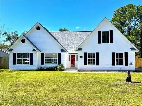 116 Pleasant Breeze Way, Kingsland, GA 31548