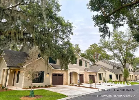 144 Fifty Oaks Ln, Saint Simons Island, GA 31522