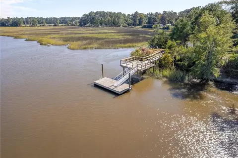 5 West 1st Street, Midway, GA 31320