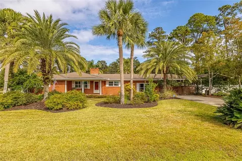 394 W Shore Dr, Brunswick, GA 31520