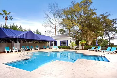 402 W Island Square Dr, Saint Simons Island, GA 31522