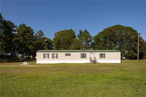 3094 Devandrene Ave, Waycross, GA 31503