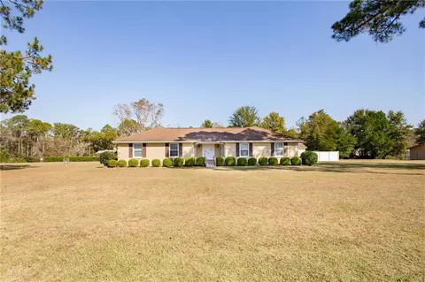 2264 Woodrow Ave, Waycross, GA 31503