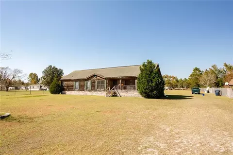 1320 Spring Lake Dr, Folkston, GA 31537