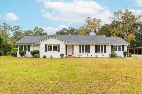 440 E Bay St, Jesup, GA 31546