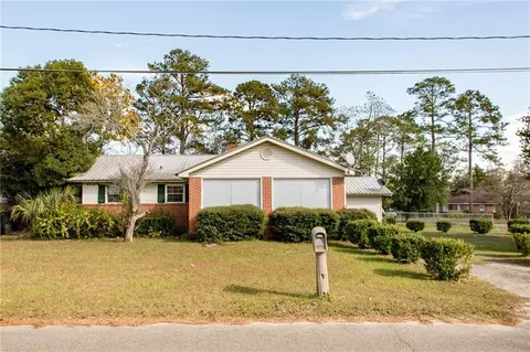 602 Dell St, Blackshear, GA 31516