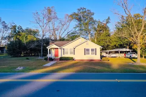3420 Dixon St, Patterson, GA 31557
