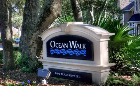 850 Mallery St #E-6, St Simons Island, GA 31532