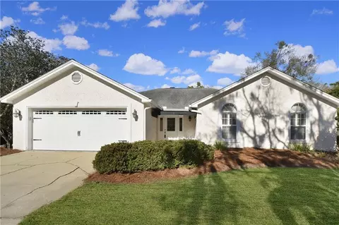 107 E Davis Cup Ct, Saint Simons Island, GA 31522