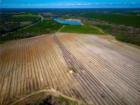 000 Satilla Rd, Douglas, GA 31533