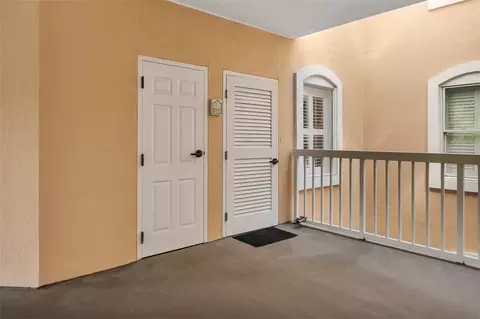 1400 Ocean Blvd #215, Saint Simons Island, GA 31522