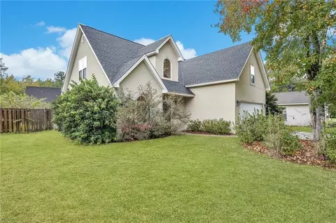 27 Hardwood Forest Cir, Brunswick, GA 31525