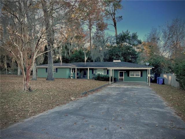 916 Cedar Ln, Brunswick, GA 31523