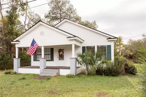 2497 Carswell Ave, Waycross, GA 31503