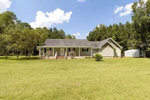 129 Mona Ave, Jesup, GA 31545