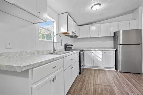 142 E Shellcracker Rd, Jesup, GA 31545