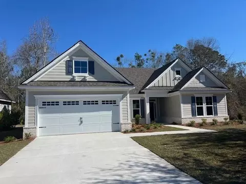 106 Clearwater Dr, Brunswick, GA 31523