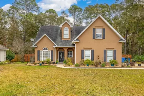 142 Teak Trl, Brunswick, GA 31525
