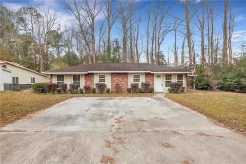 217 Greenwood St, Jesup, GA 31545