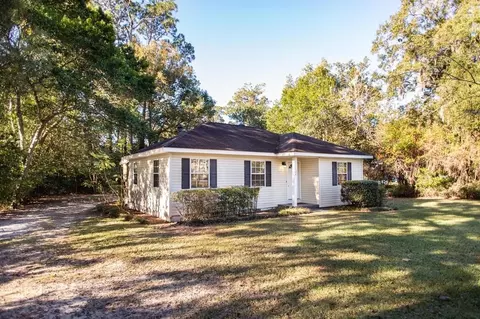 104 Ricardo St, Waycross, GA 31501