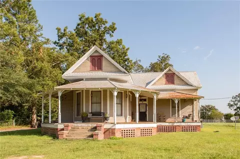 222 Strickland Ave, Blackshear, GA 31516