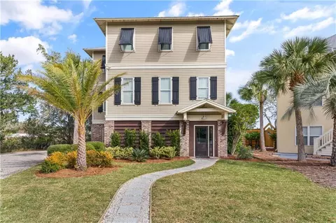 181 Sunrise Dr, Saint Simons Island, GA 31522