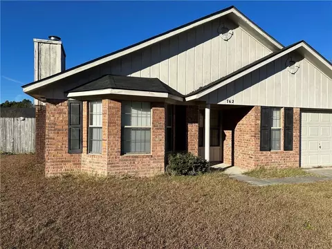 762 Jeanette Cir, Hinesville, GA 31313