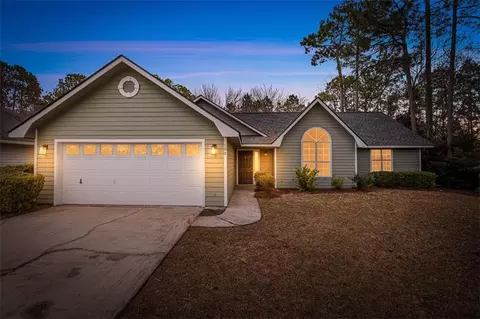 106 Acorn Ct, Kingsland, GA 31548