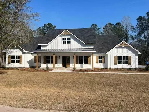 111 Laurel Grove Plantation Rd, Brunswick, GA 31523