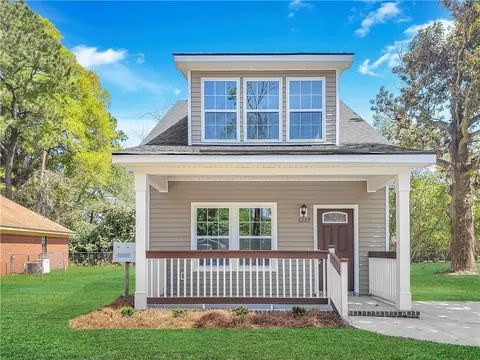 5207 Simpson St, Savannah, GA 31405