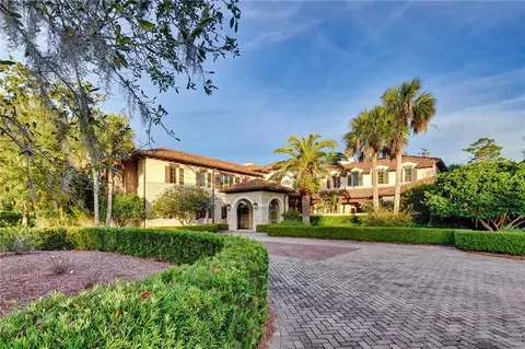 135 Kirkaldy Ln, Saint Simons Island, GA 31522